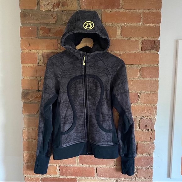 Lululemon Scuba Hoodie - Picture 2 of 5